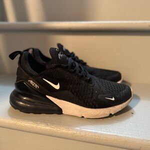 Nike Air Max 270